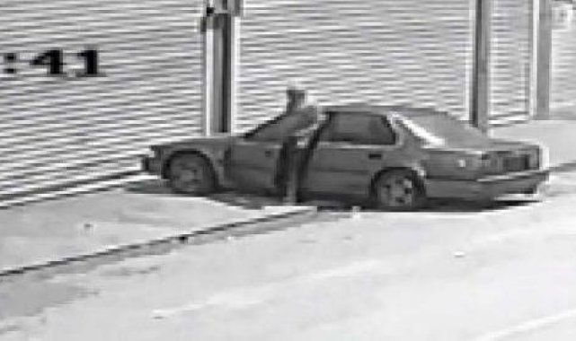 Otomobilden hırsızlık yapan şüpheli, site bekçisine kendi aracını ittirdi