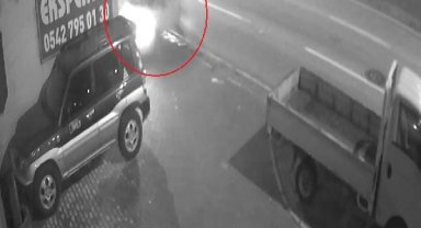Otomobille park halindeki araçlara çarpan Kübra ağır yaralı