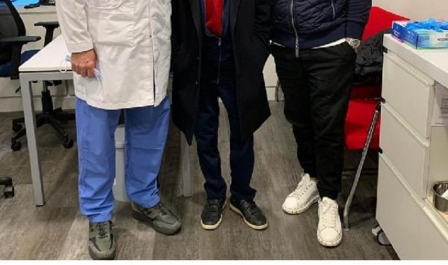 Oyuncu Aydemir Akbaş kansere yakalandı