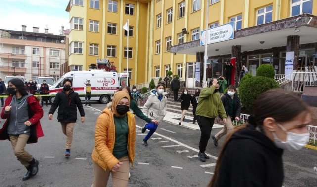 "Deprem anı ve tahliye" tatbikatlarına yaklaşık 177 bin kişi katıldı