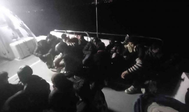 Radarla tespit edilen 40 düzensiz göçmen yakalandı