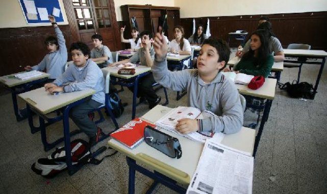 Sınav dönemlerinin yeni trendi: Öğrenciye eğitim, veliye psikolojik rehberlik