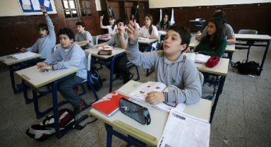 Sınav dönemlerinin yeni trendi: Öğrenciye eğitim, veliye psikolojik rehberlik