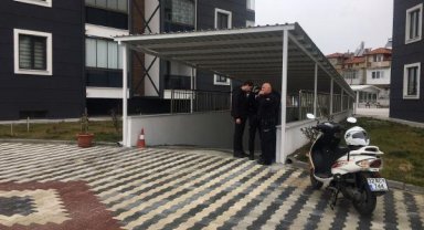 Site yöneticisini kemerle boğarak öldüren şüpheli adliyede