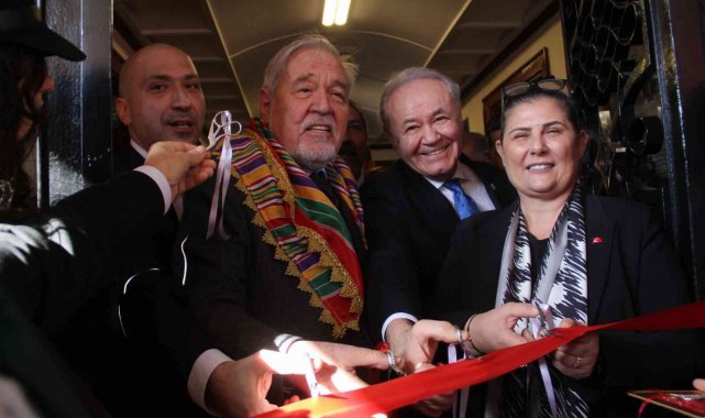 Söke'de "Kaktüslü Ev" kitapevine dönüştürülerek açılışı yapıldı