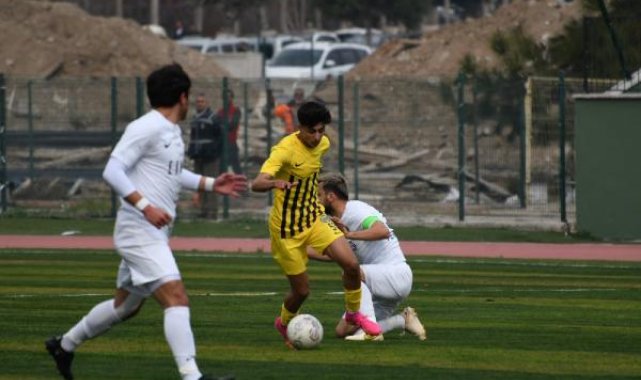 Tarsus İdman Yurdu - Menemen Futbol Kulübü: 0-2