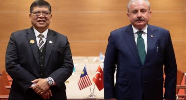 TBMM Başkanı Şentop, Malezya Temsilciler Meclisi Başkanı ile görüştü