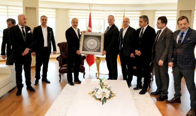 Tekli: "Savunma sanayi ve dijital dönüşüm konusunda çalışma yürütüyoruz"
