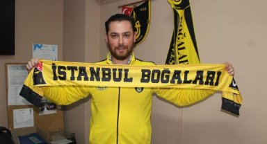 Tribünde tek başına takımını destekleyen İstanbulspor taraftarı: Bu tutku, vazgeçemiyorum