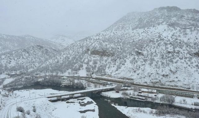 Tunceli'de kar yağışı