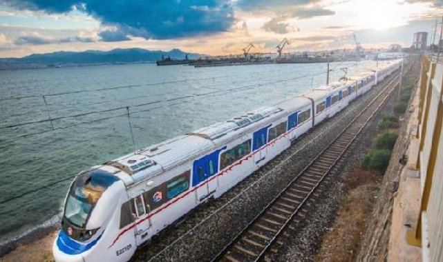 Ulaştırma ve Altyapı Bakanlığı: İZBAN'ın yüzde 70'i bakanlığımızca yapılmıştır