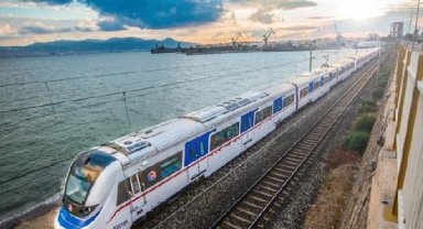 Ulaştırma ve Altyapı Bakanlığı: İZBAN'ın yüzde 70'i bakanlığımızca yapılmıştır