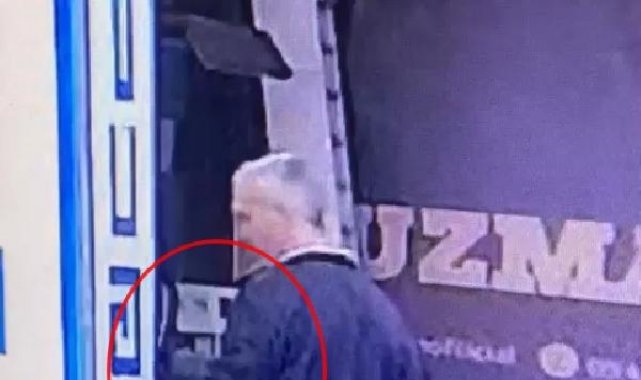 Vitrinden cep telefonu çalan şüpheli yakalandı - Yeniden