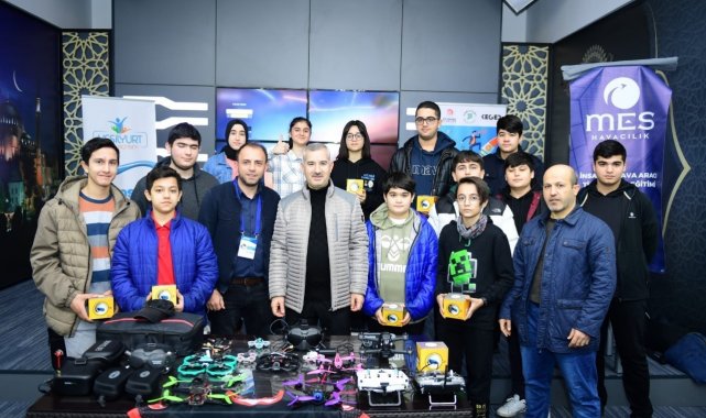 Yeşilyurt'ta 'Dron Yarış Pilotu' kursu açıldı