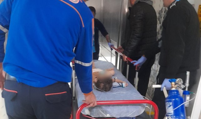 Yolda yere yığılan çocuğu hastaneye AFAD yetiştirdi