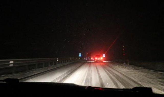 Zonguldak'ta gece kar yağışı etkili oldu