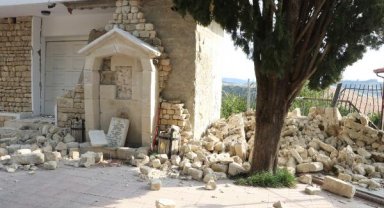 113 yıllık Meryem Ana Ermeni Kilisesi, Hatay depreminde ağır hasar görünce ibadete kapatıldı