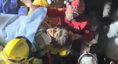 116'ncı saatte 15 yaşındaki Saadet'i kurtaran ekibin başkanı: Yaşadıklarımız gönül bağına dönüştü