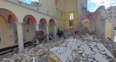 152 yıllık İskenderun Latin Katolik Kilisesi depremde ağır hasar gördü