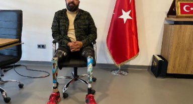 17 Ağustos'ta bacaklarını kaybeden Ufuk, uzuv kaybı yaşayanları motive ediyor
