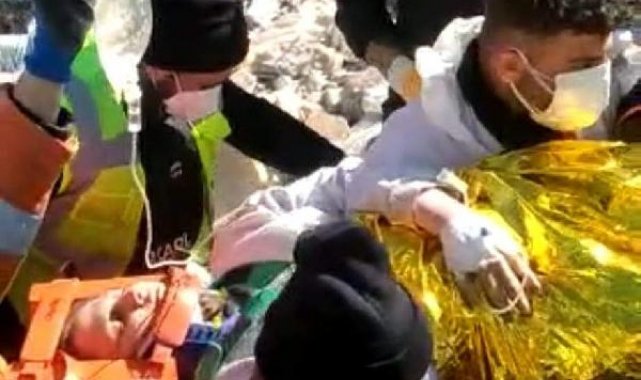 17 yaşındaki Aleyna, 248 saat sonra enkazdan çıkarıldı