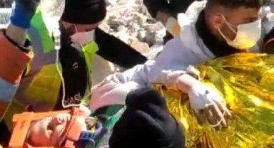 17 yaşındaki Aleyna, 248 saat sonra enkazdan çıkarıldı