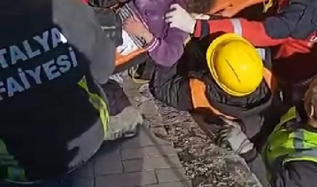 2 kardeş, 80 saat sonra kurtarıldı; anneleri için çalışmalar sürüyor
