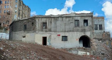 200 yıllık genelev sokağı kılık değiştiriyor