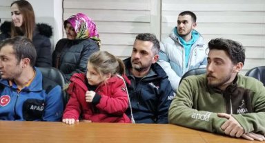 2'si kardeş, 3 çocuğu enkazdan çıkaran AFAD personeli: O kurtuluş, bize moral ve huzur verdi