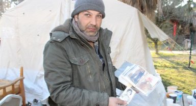 3 akrabasını kaybetti, 3 kuzeni için enkazda bekliyor