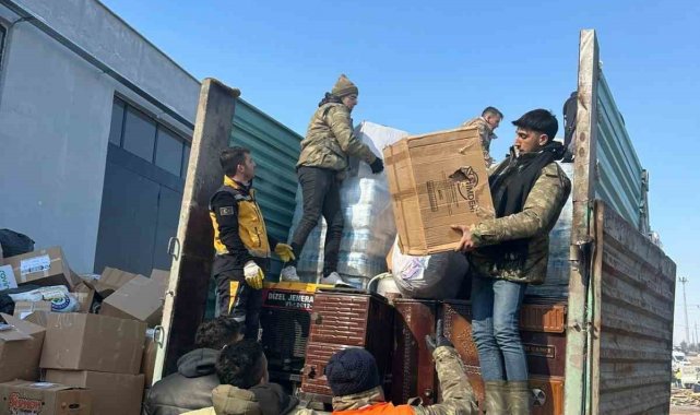 3 ve 4'üncü tırda deprem bölgesine doğru harekete geçti