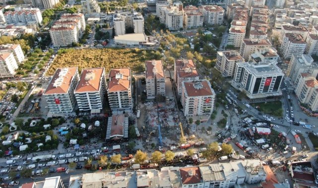 36 kişiye mezar olan apartman davasında belediye görevlileri hakim karşısında