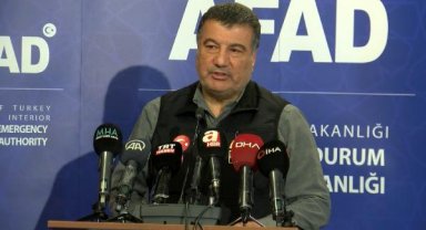 'Depremlerde 400 kilometre üzerinde yüzey kırığı oluştu'