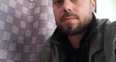 4 gün önce satın aldıkları evin enkazında eşi ve 3 çocuğuyla can verdi