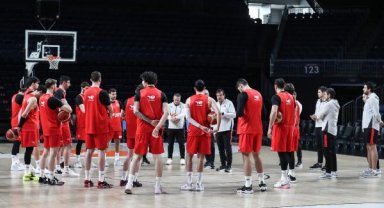 A Milli Erkek Basketbol Takımı, Letonya karşısında