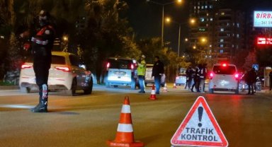 Adana'da 2 bin polisle dron destekli asayiş uygulaması: 61 şüpheli yakalandı