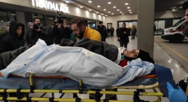 Adana'dan 5 depremzede Başakşehir Çam ve Sakura Şehir Hastanesine Getirildi
