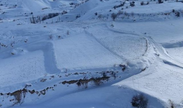 Adıyaman- Deprem Adıyaman'ın köyünde tarlaları 3 metre yükseltti