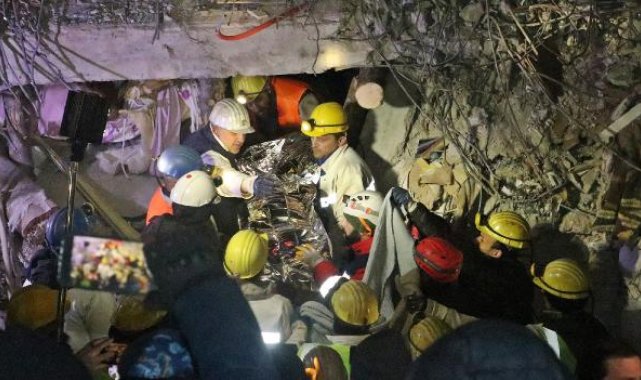 Adıyaman'da 117 saat sonra gelen mucize