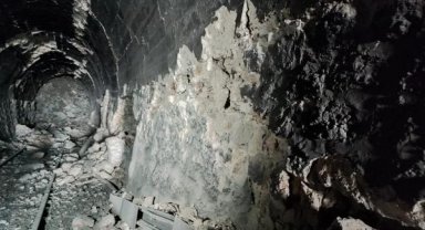 Adıyaman'da demiryolu tüneli depremle çöktü