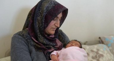 Adıyaman'da depremden kurtulan kadın, Muş'ta doğum yaptı