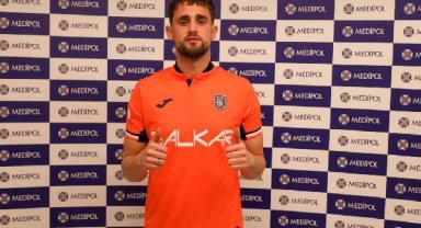 Adnan Januzaj, Başakşehir'de