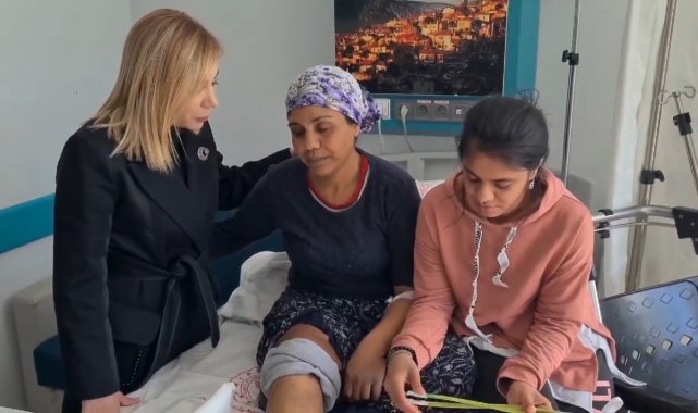 AK Parti Muğla Milletvekili Gökcan, Muğla'da tedavi gören depremzedeler ile bir araya geldi