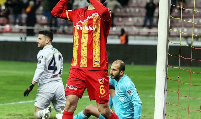 Ali Karimi 2. golünü attı