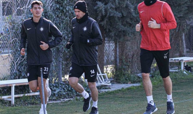 Altay ve Altınordu'nun kalecileri zirvede