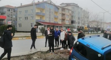 Amatör futbolcuların bulunduğu araç kaza yaptı: 6 yaralı