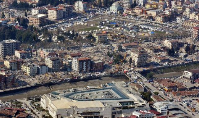 Antakya Kalesi'nden merkezdeki yıkım böyle görüntülendi