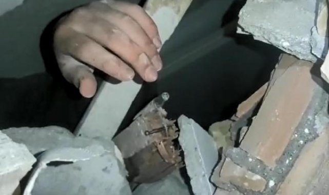 Antakya'da 11 yaşındaki Muhammet, 133'üncü saatte kurtarıldı