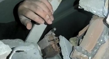 Antakya'da 11 yaşındaki Muhammet, 133'üncü saatte kurtarıldı