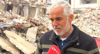 Antakya'da yarısı çöken binanın üstündeki 'güvercin evi' son depremlerle de yıkılmadı